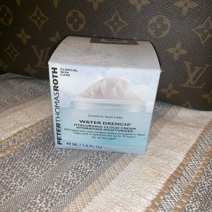 Peter Thomas Roth Water Drench Moisturizer